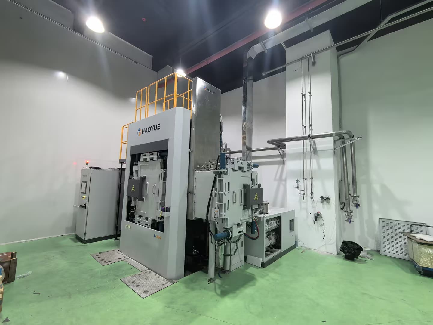 Semi-continuous Type Spark Plasma Sintering media 4